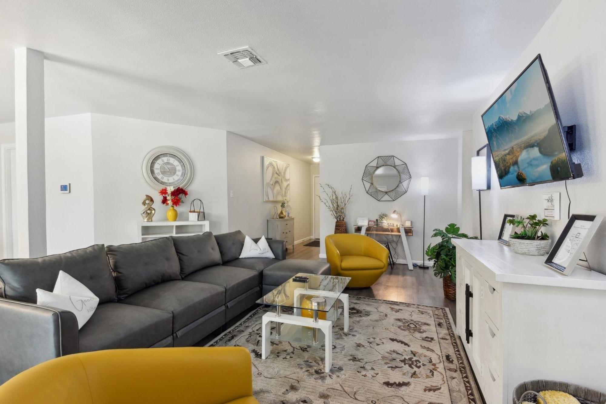 Holiday home Modern Rental Near Medical Center, Six Flags, Utsa, La Cantera, Lackland Afb *