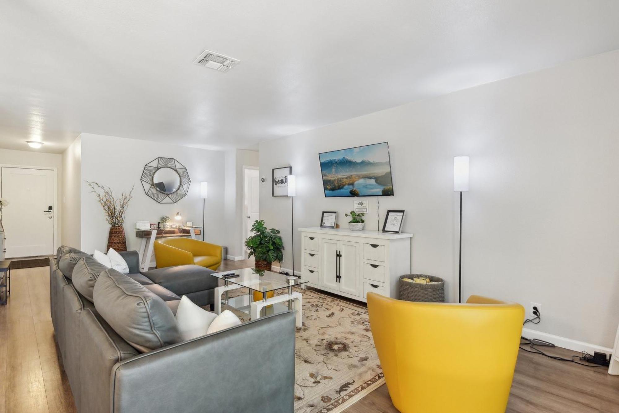 Holiday home Modern Rental Near Medical Center, Six Flags, Utsa, La Cantera, Lackland Afb