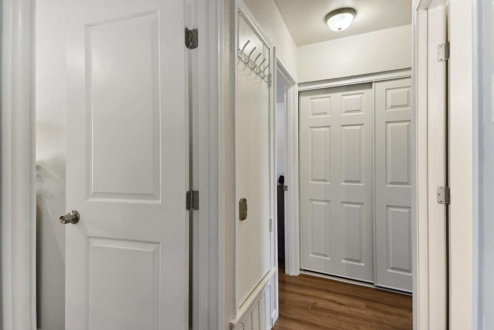 Modern Rental Near Medical Center, Six Flags, Utsa, La Cantera, Lackland Afb *