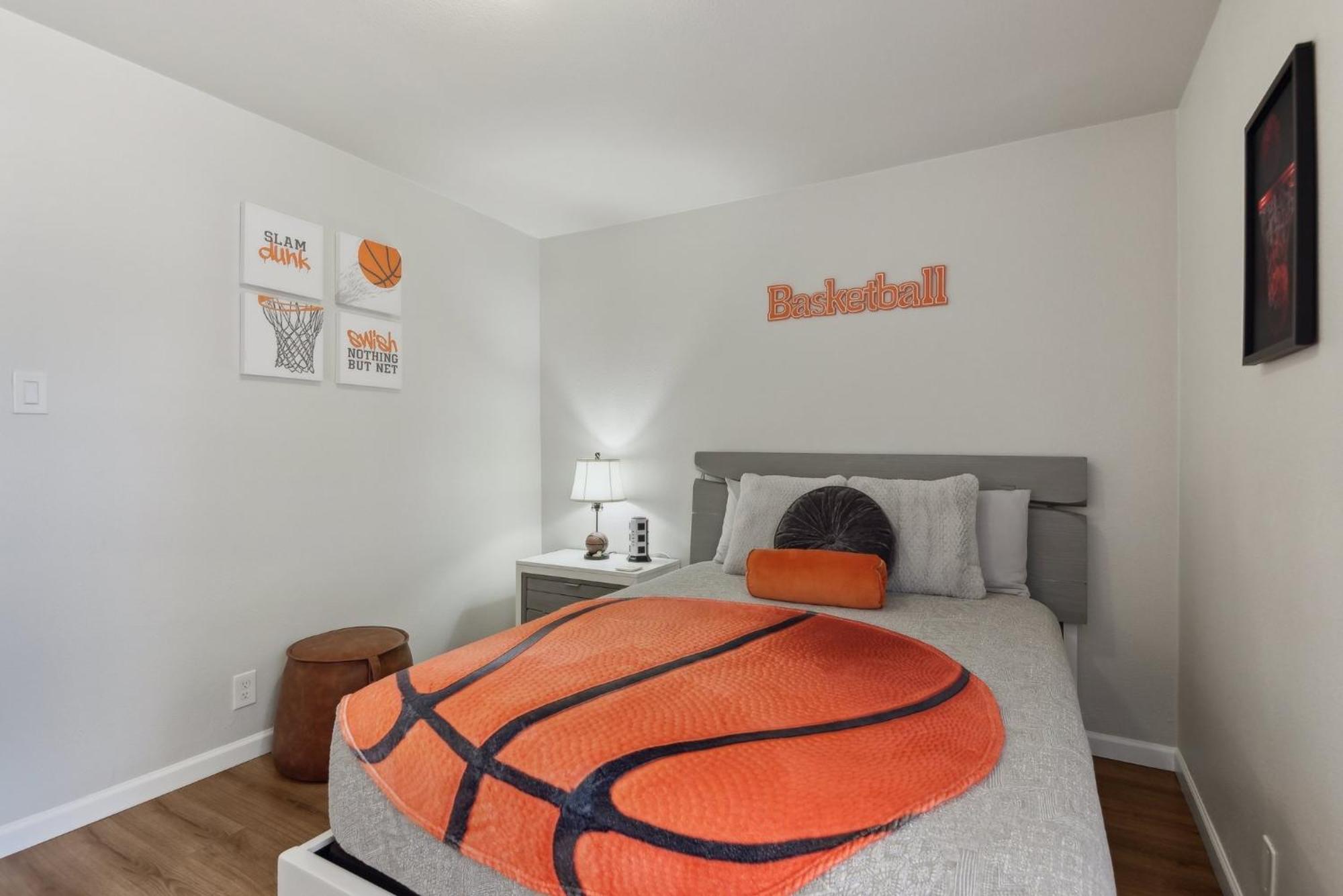 Holiday home Modern Rental Near Medical Center, Six Flags, Utsa, La Cantera, Lackland Afb San Antonio